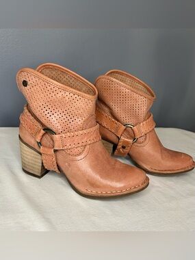 Bussola Boots Women 5 Pink Leather Harness Perforated Ankle Booties Boho Western